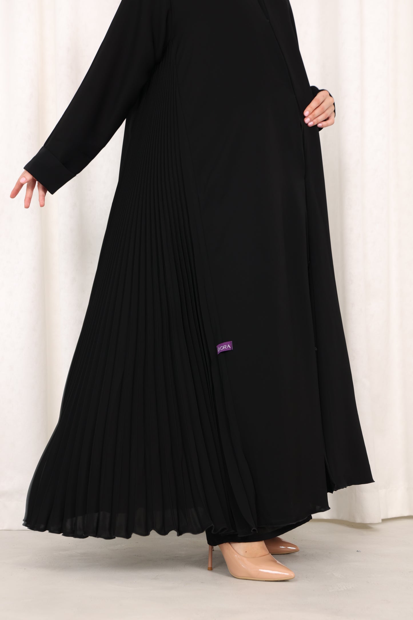 Flow Abaya