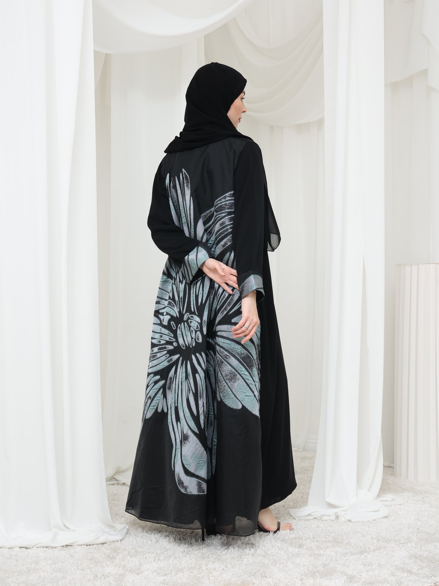 Amary Abaya