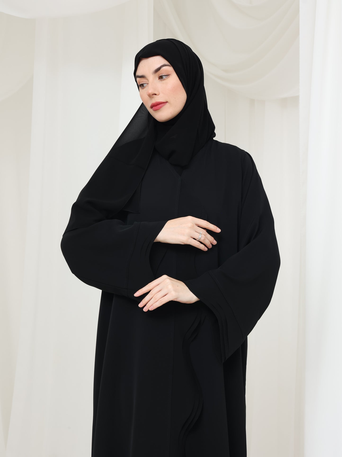 Wavy Abaya