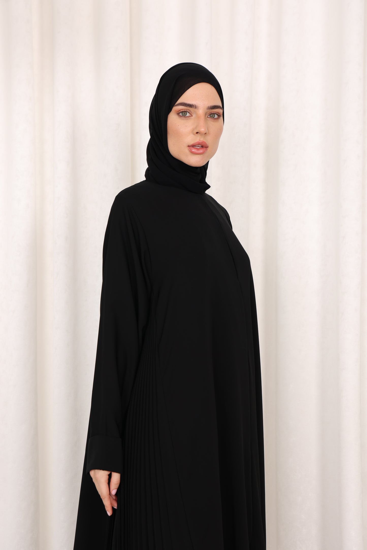 Flow Abaya