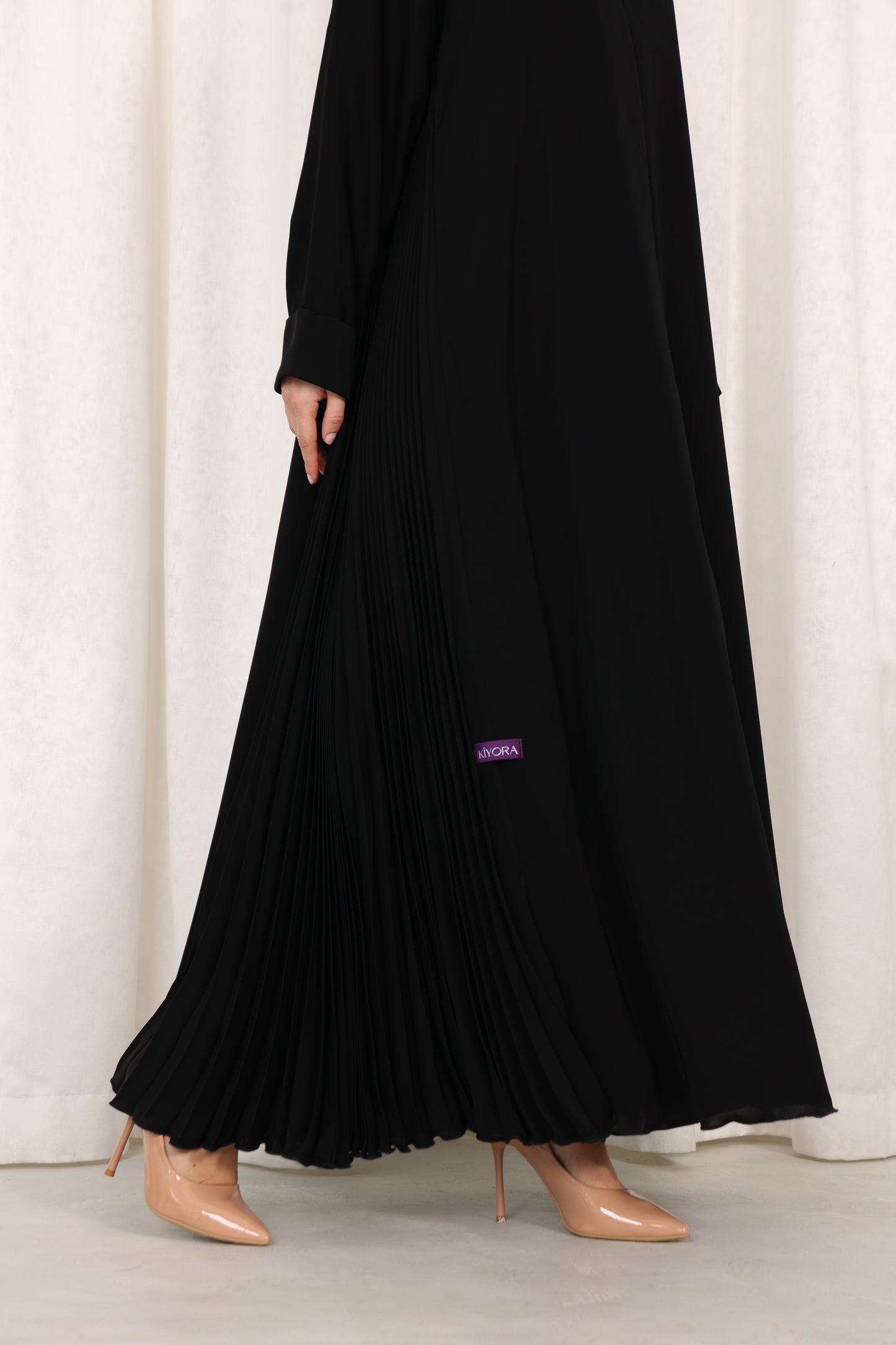 Flow Abaya