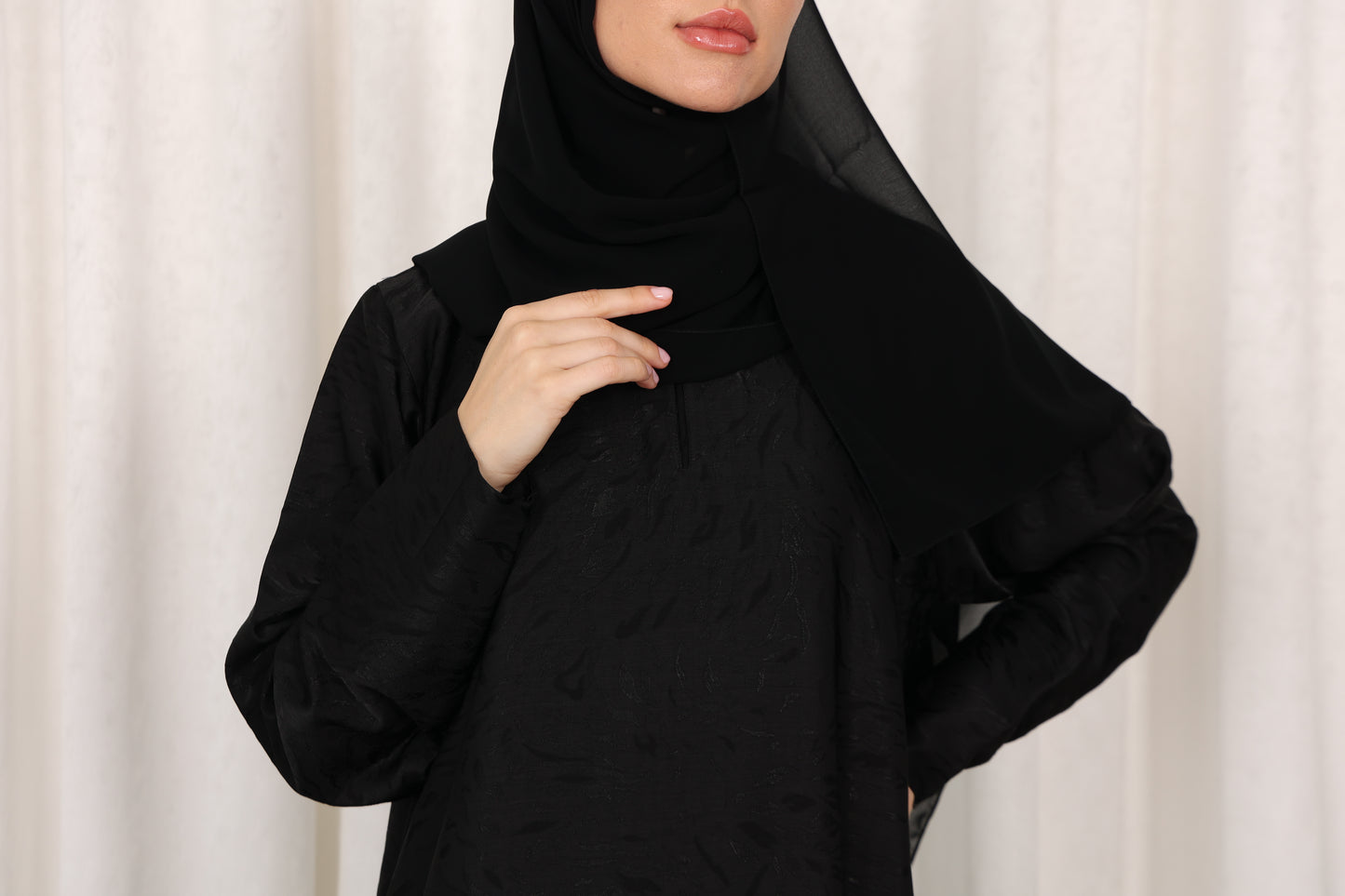 Non Polyester Abaya