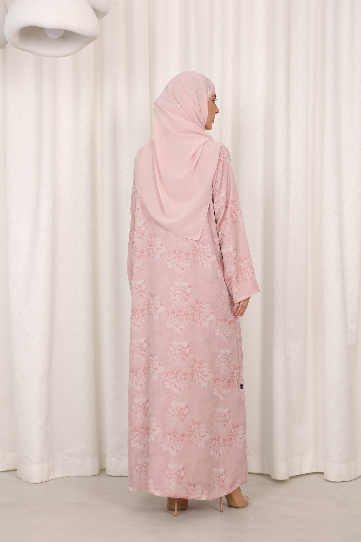 Pink Bloom Abaya