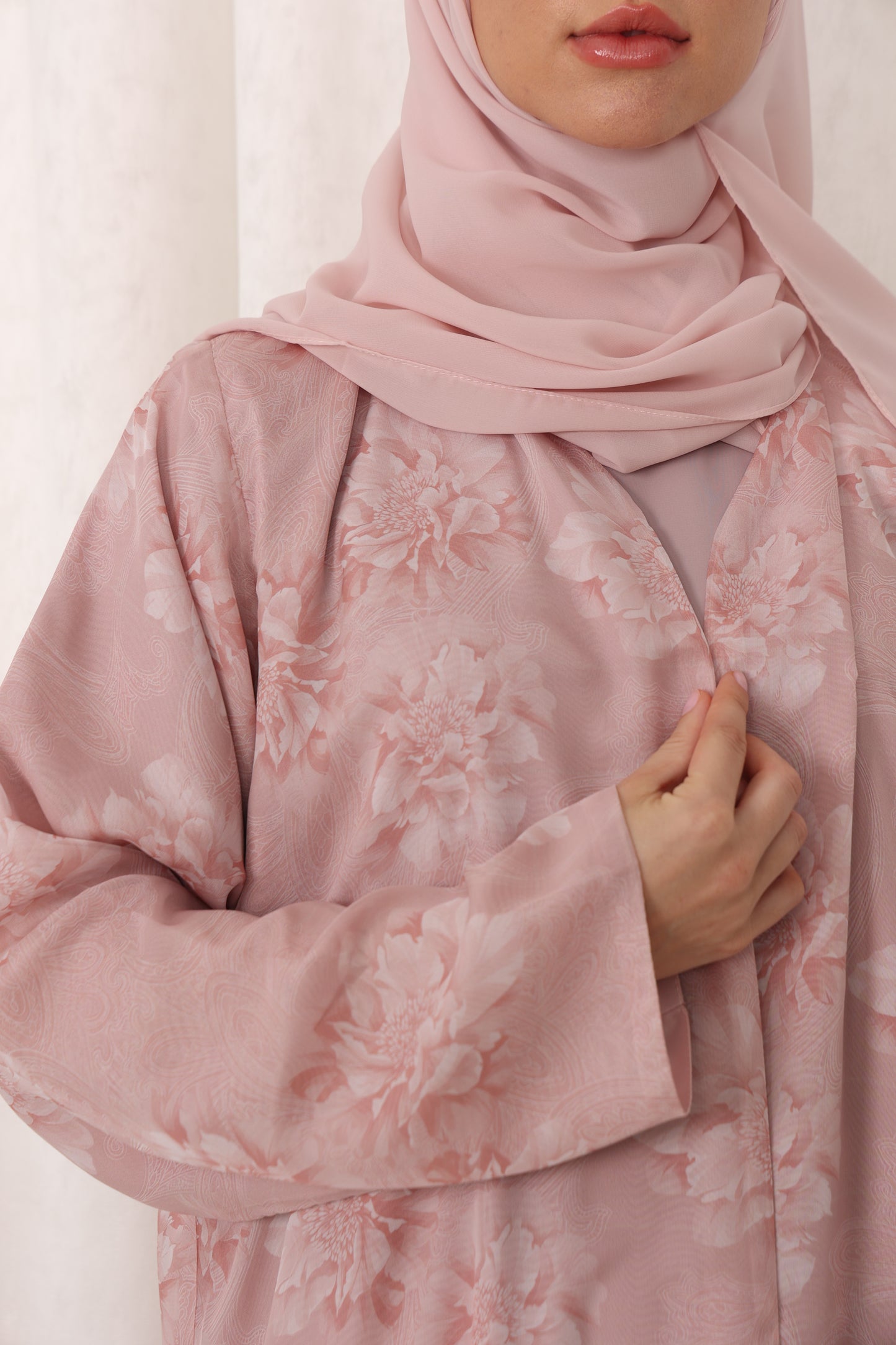 Pink Bloom Abaya